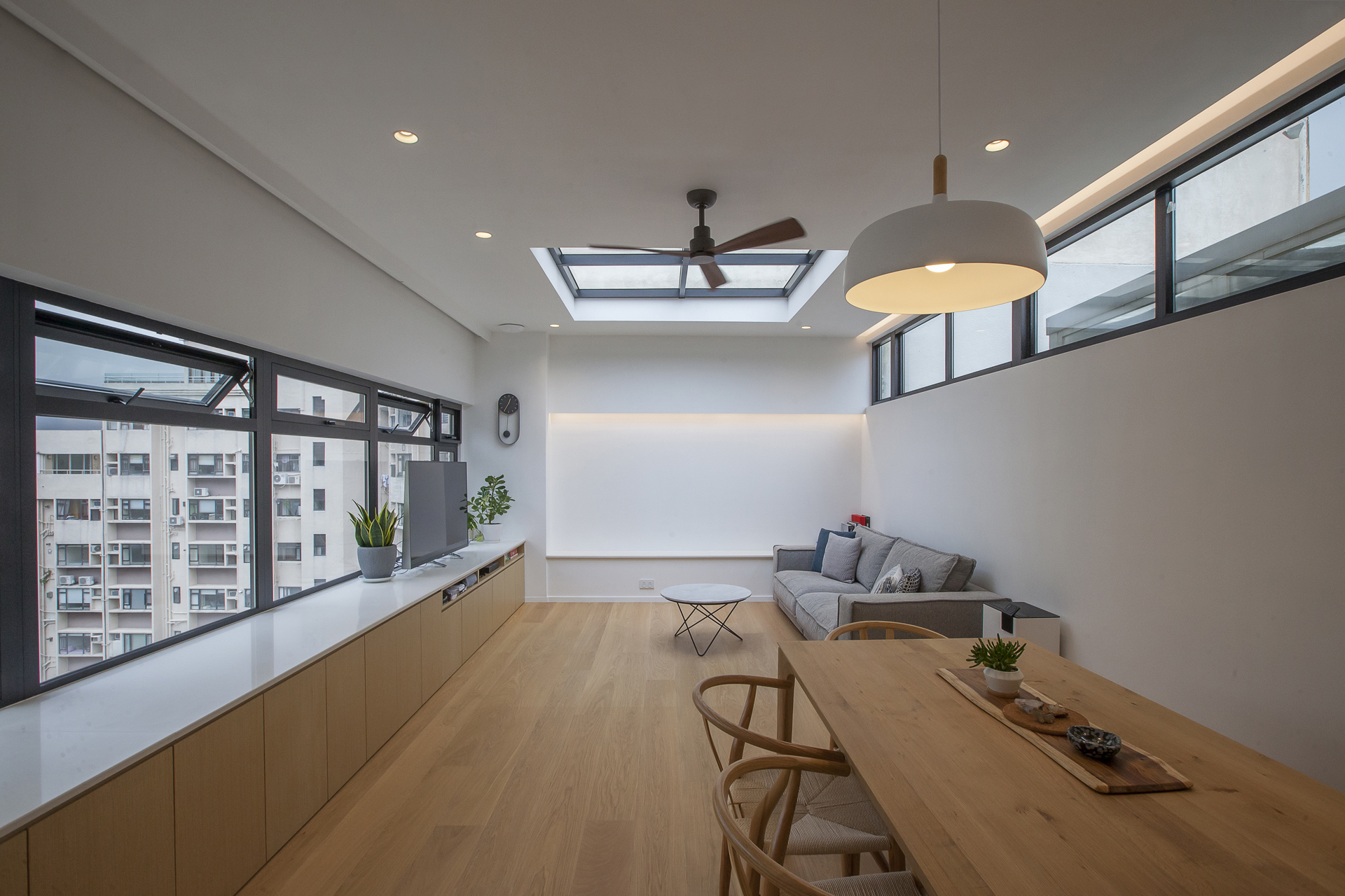 lh house